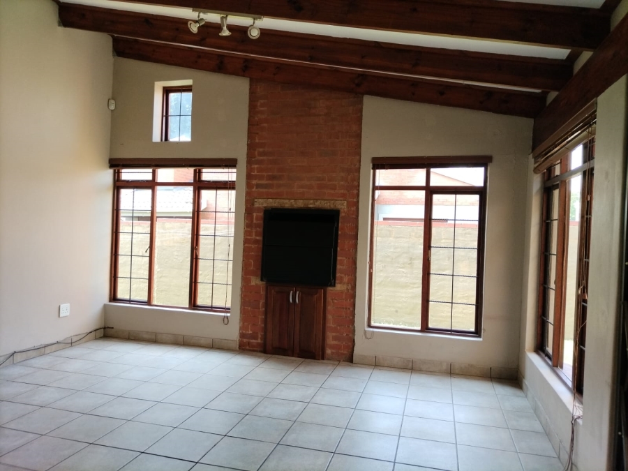 3 Bedroom Property for Sale in Waterval East North West